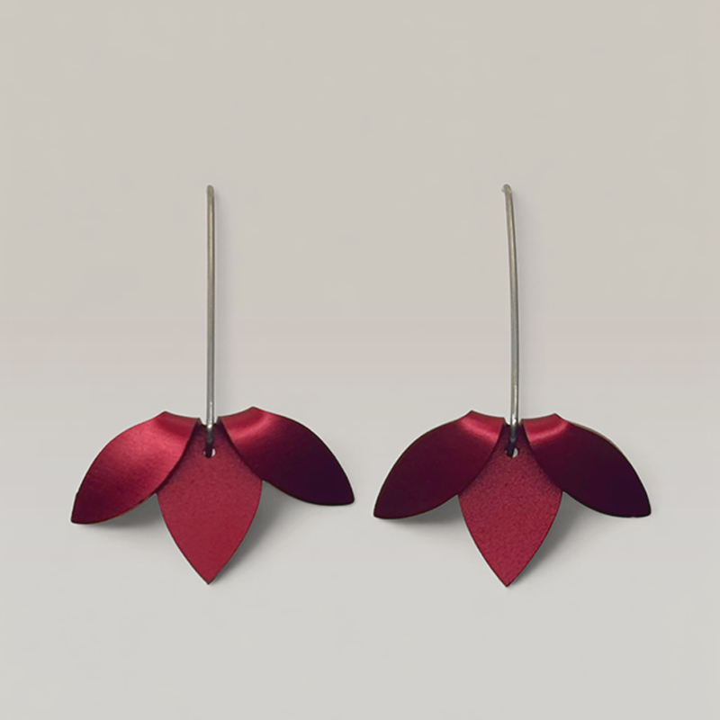 The Flip Point Earrings in Bordeaux