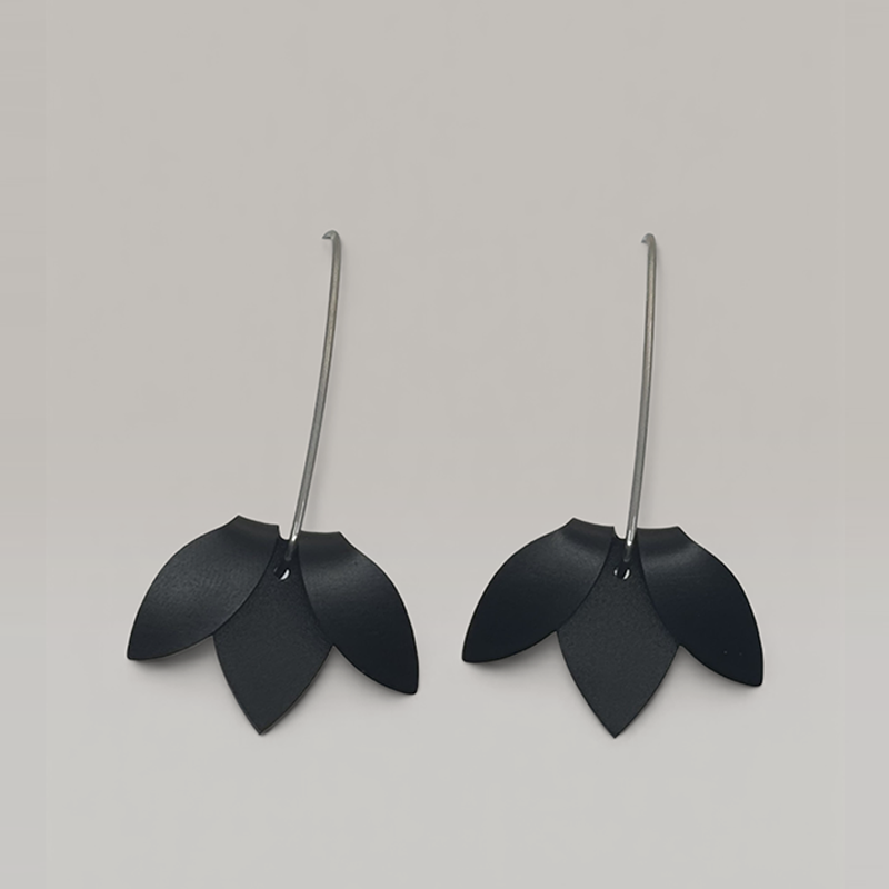 The Flip Point Earrings in Black
