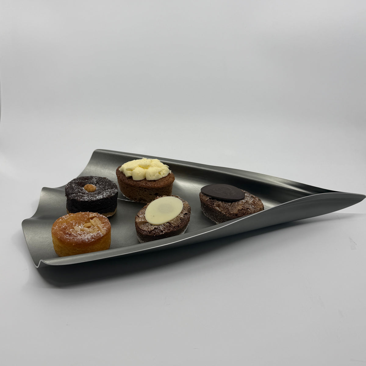 The Gingko Platter in Charcoal