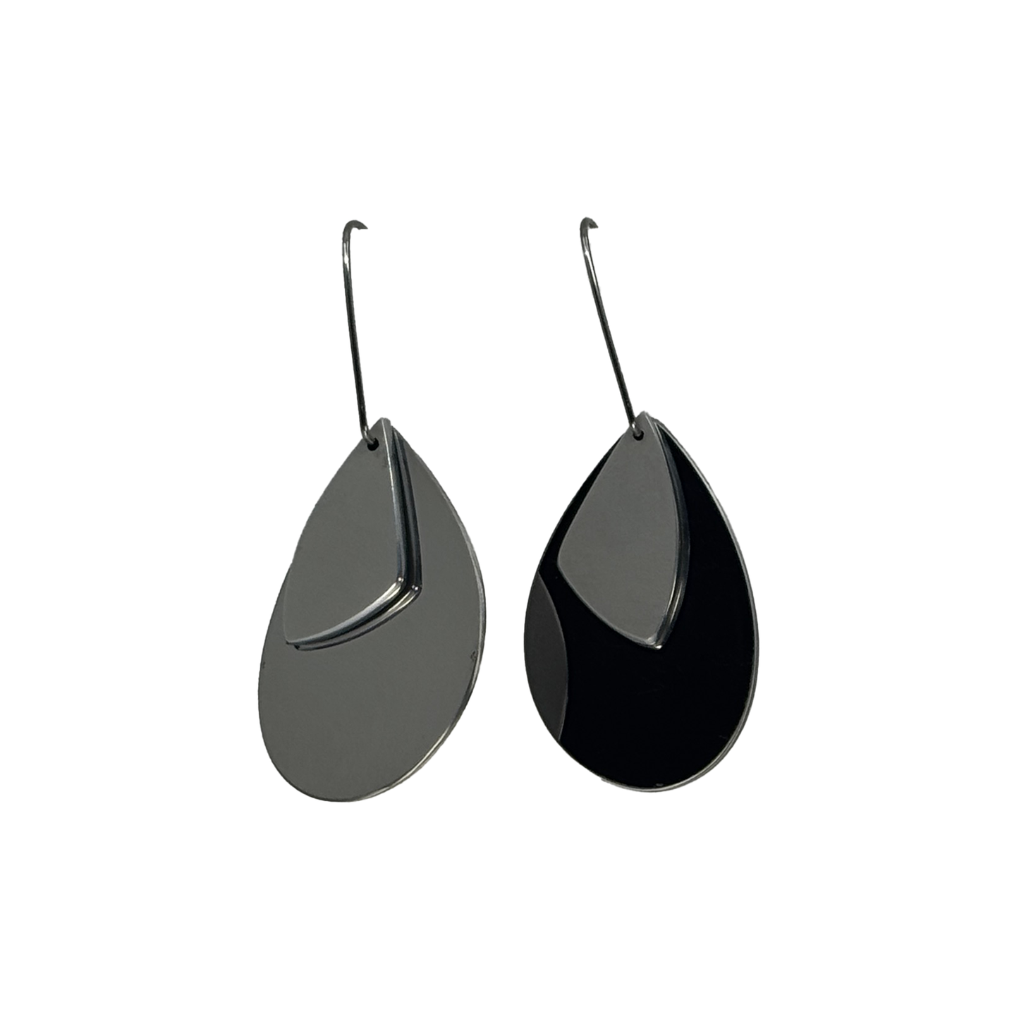 The Droplet Earring Oval in Stainless Steel with Silver