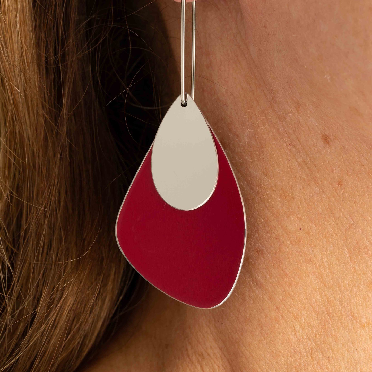 The Droplet Earring Angle in Bordeaux with Stainless Steel