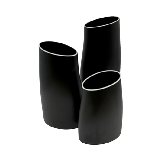 The Fink Vase in Black